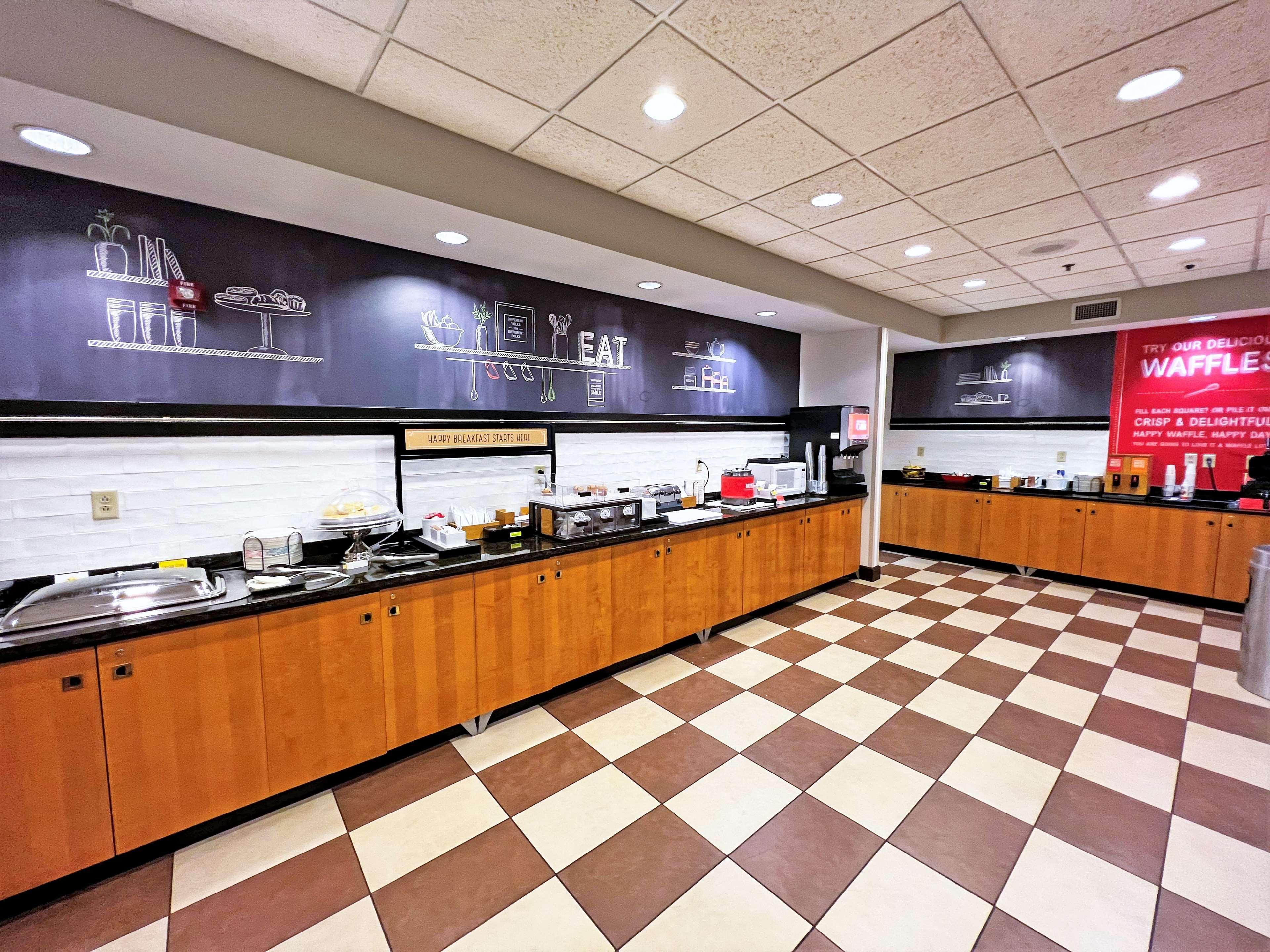 Hampton Inn Norfolk Kültér fotó