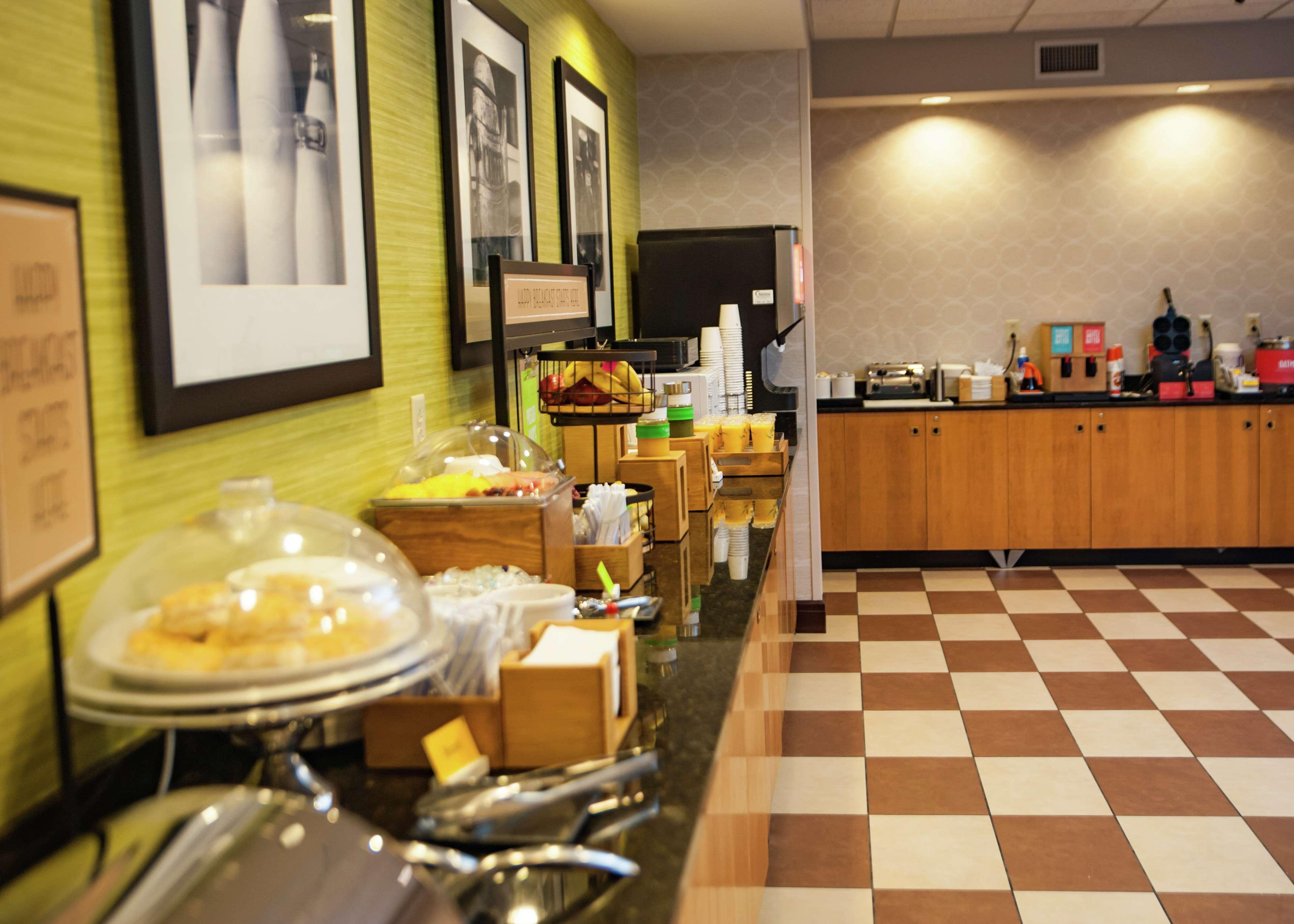 Hampton Inn Norfolk Kültér fotó
