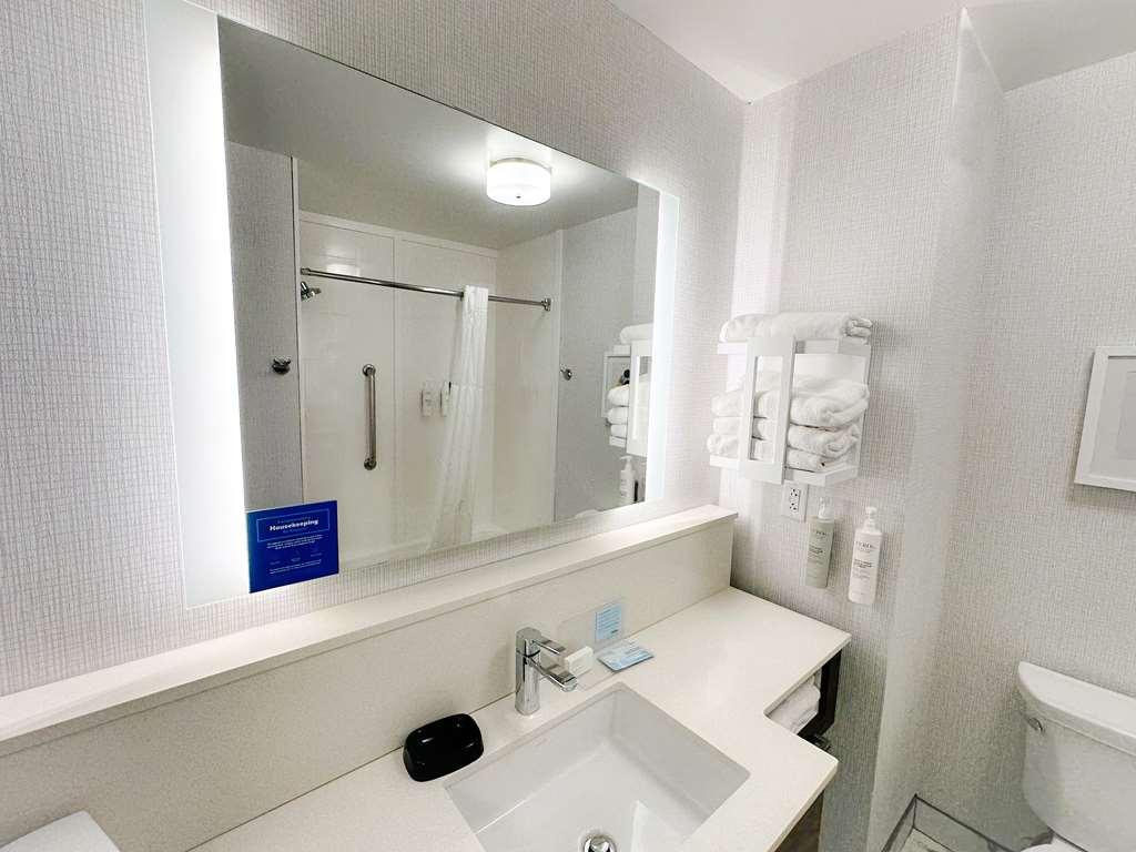 Hampton Inn Norfolk Kültér fotó