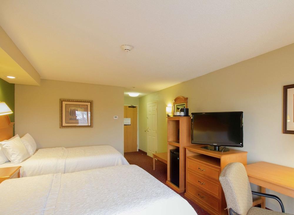 Hampton Inn Norfolk Kültér fotó
