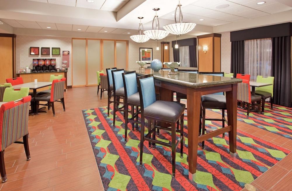 Hampton Inn Norfolk Kültér fotó