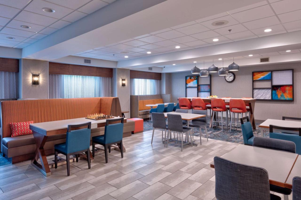 Hampton Inn Norfolk Kültér fotó