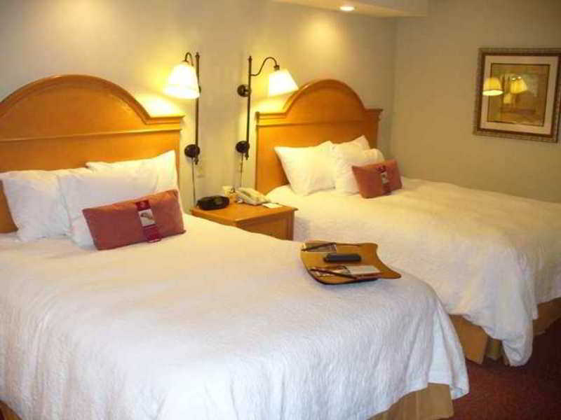 Hampton Inn Norfolk Szoba fotó